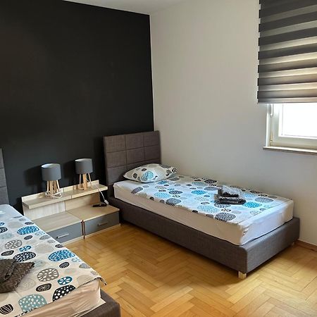 Apartment Lungomare Pula Eksteriør billede